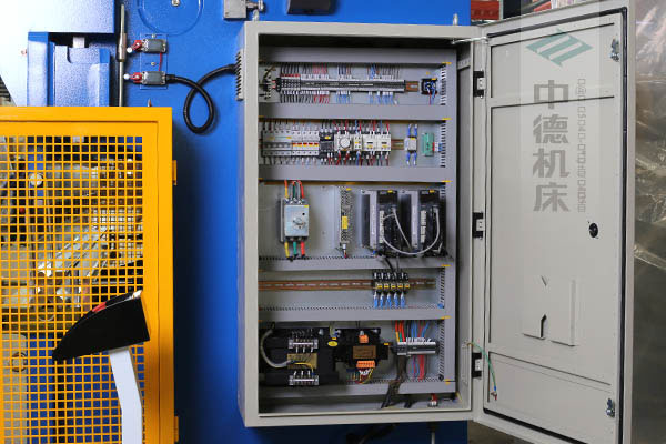 ZDPK-10032采用法國進口施耐德元氣件，穩(wěn)定耐用壽命長